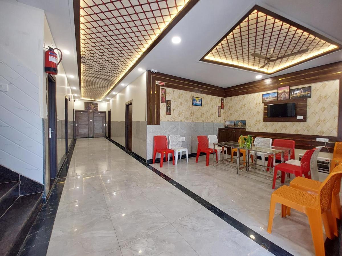 Taj Nice Point Manage By Taj Sunrise Group Agra  Buitenkant foto