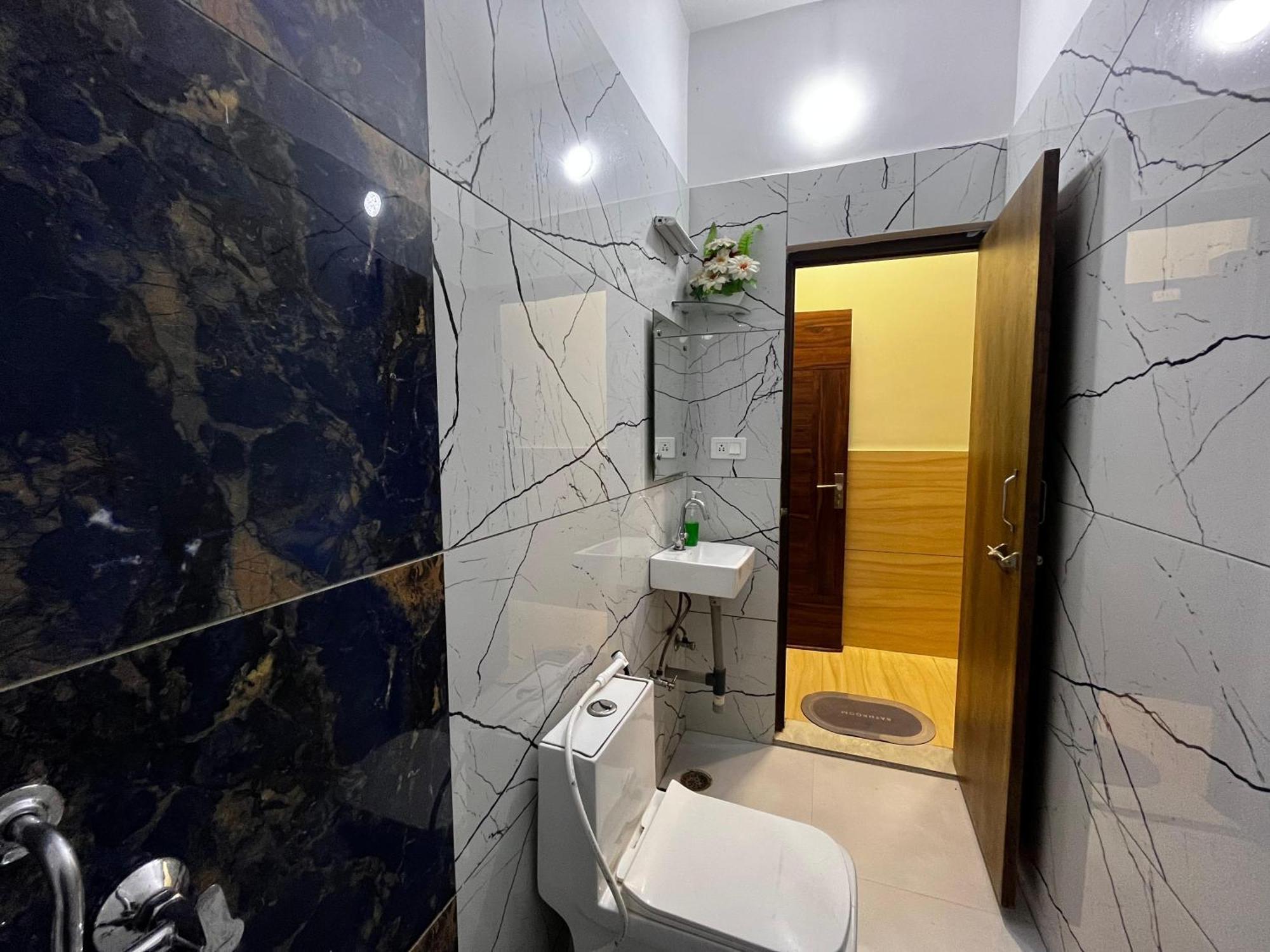 Taj Nice Point Manage By Taj Sunrise Group Agra  Buitenkant foto